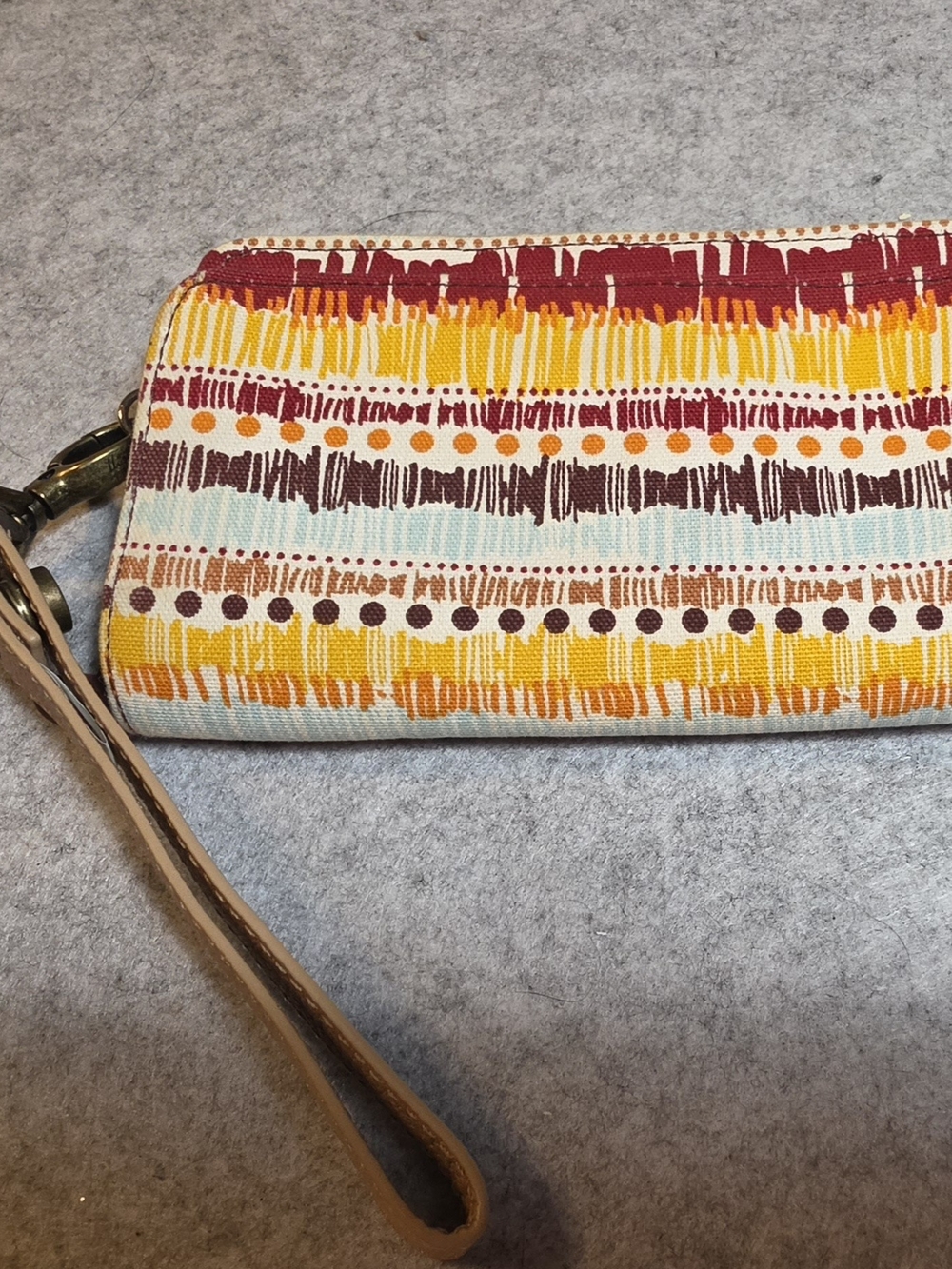 Thirty-one Multicolor Patterned Wristlet Wallet - Cream, Yellow & Maroon
